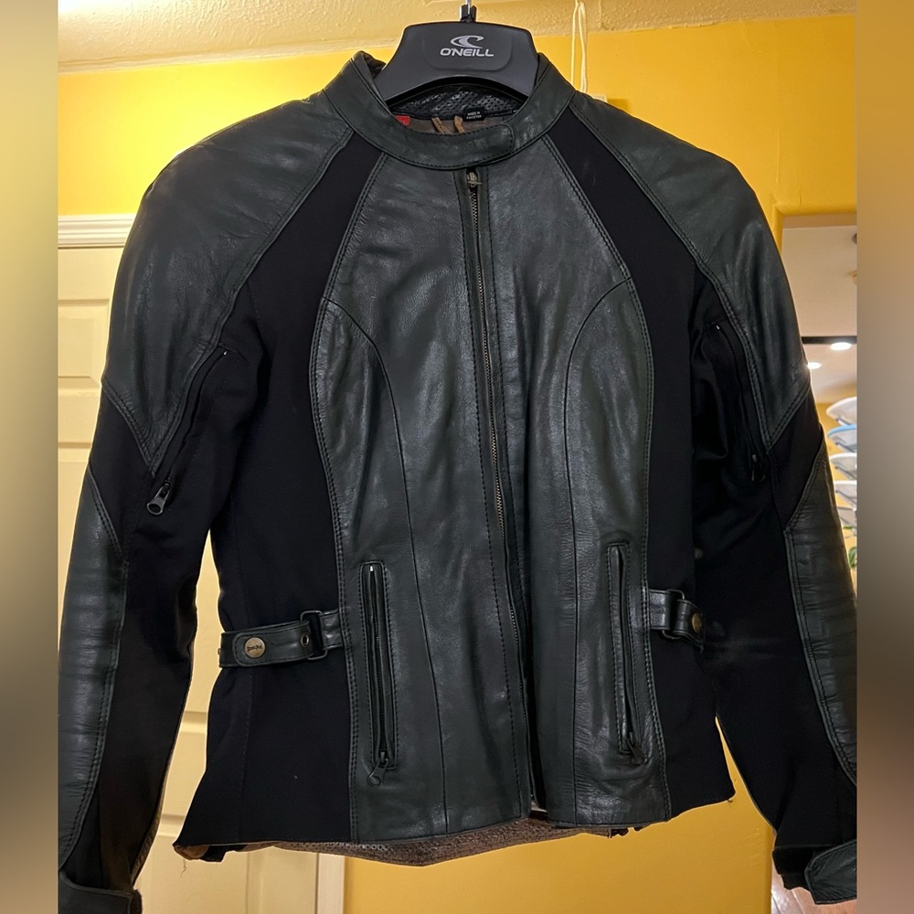 Women’s motorcycle jacket. Street and Steel Brand. Brown. Size S.